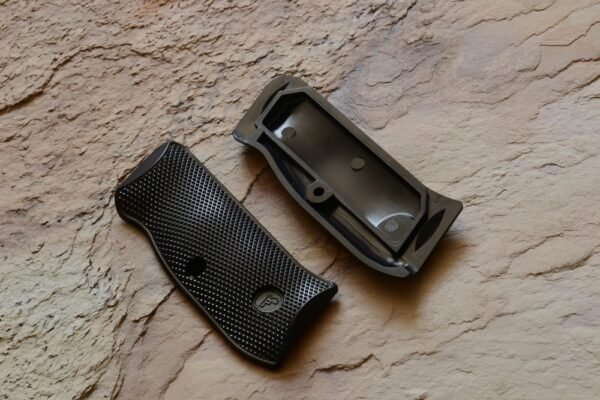 Plastic Pistol Grips CZ 75/85 - Image 2